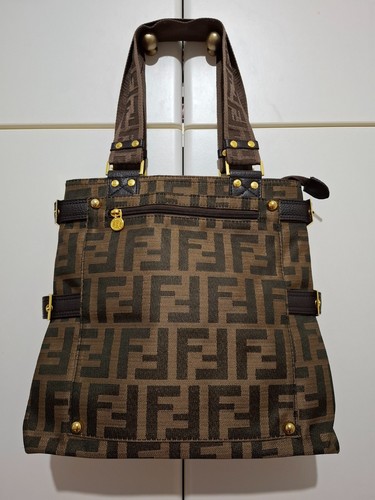 Borsa tracolla vintage - a, fendi