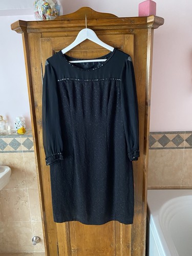 Elegante vestito cucito mano - a,