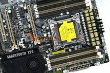 1PZ USATO SABERTOOTH X79 LGA 2011 DDR3 ATX X79 Supporto Core i7 #T2