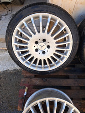 2 CERCHI IN LEGA PER MERCEDES