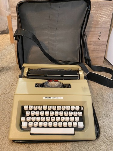 Macchina scrivere olivetti - da,