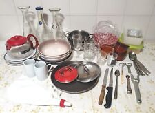 Stoviglie varie 45 pezzi piatti tazze casalinghi utensili vari casa cucina