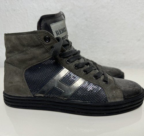 Hogan rebel tod - hogan, by