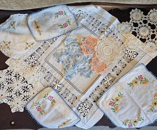 lotto vintage di 10 centrini