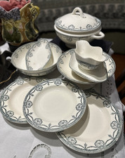 Antico servizio da tavola  in