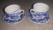 Tazze e piattini da tè caffè