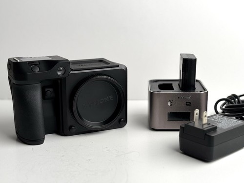 Phase one camera body - phase, xf