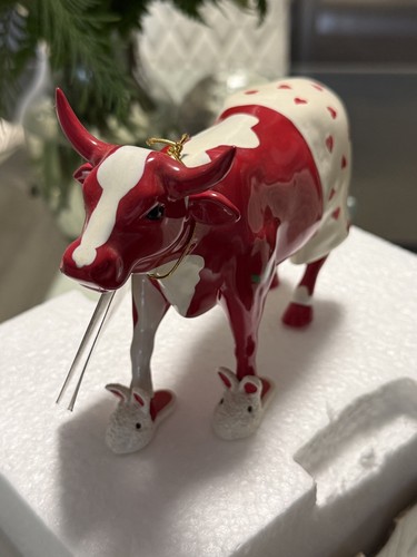 Statuina cow parade udder - statuina,