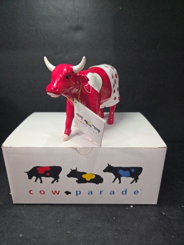 Statuina romantica cow - cow, parade