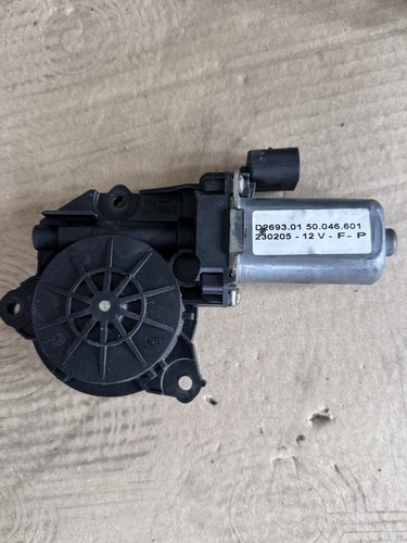 Motorino alzacristallo