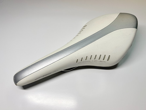 Fizik arione wing flex sella - arione,