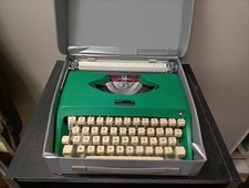 MACHINA DA SCRIVERE AMICA 56