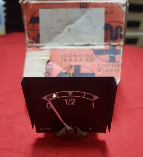 Fuel level indicator - fuel,