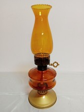 Lampada a petrolio in metallo