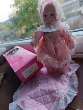 Bambola di porcellana 