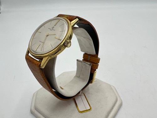 U052 baume mercier - &,