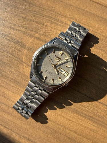 Seiko 7009 day date - 5,