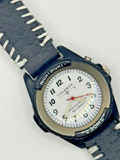 Coleman Night Site con cinturino in pelle personalizzato - bastoncini e pietre motivo teschio