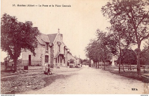S3166 cpa audes la poste - 03,