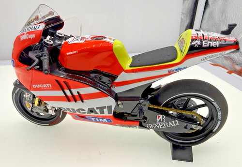 Minichamps 122111046 12 - minichamps,