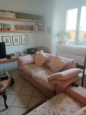 n.2 divani usati sfoderabili in cotone (rosa), lavabili in lavatrice