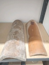 Coppo Curvo In Terracotta E Canale Buone Condizioni