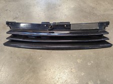 Mascherina griglia anteriore tuning Volkswagen Golf IV 97-03 Usata 
