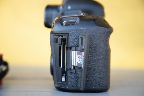Canon eos mark iii - mark, con