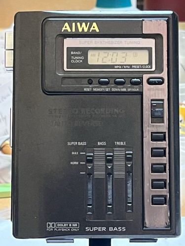 Aiwa portable radio - radio, cassette