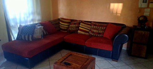 Divano angolare con chaise