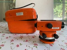 Livello ottico WILD Heerbrugg + contenitore originale WILD.