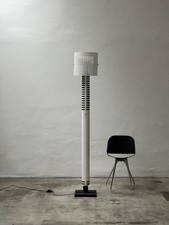Artemide Shogun Terra Mario Botta lampada da tavolo design anni 80 postmoderna Italia