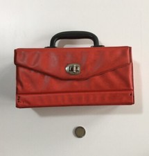 Porta cassette stereo rosso vintage