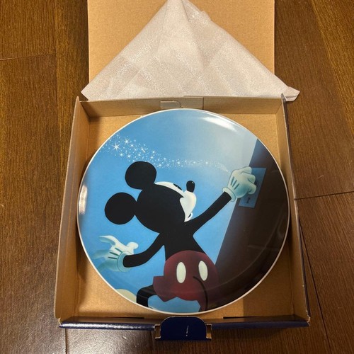 Piatto disney store flagship - piatto,