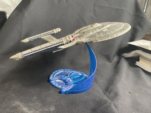 Art asylum star - star, trek