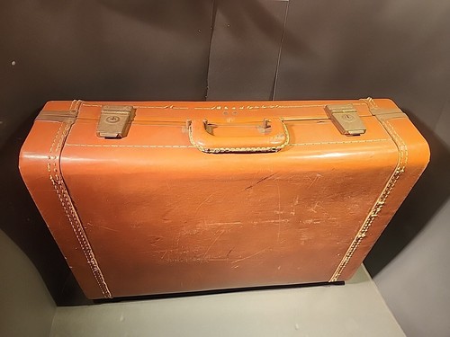 Valigia rigida vintage pelle