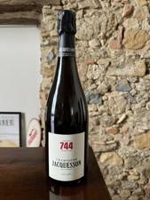 champagne Jacquesson 744