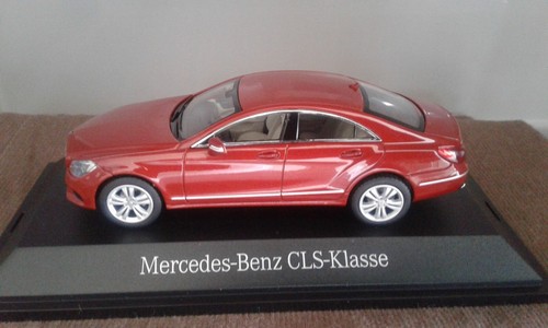 Norev merdes benz cls - 1:43, merdes-benz