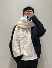 Sciarpa in lana di cassa