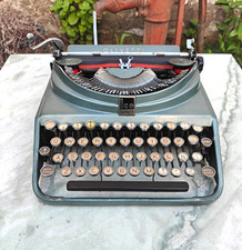 OLIVETTI ICO MP1 TYPEWRITER