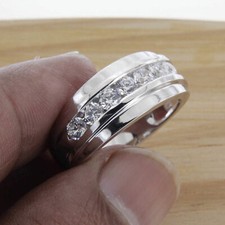 Anello da uomo massiccio 1 ct