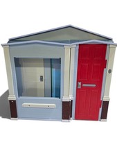 Barbie Casa Giocattolo Totalmente Reale Mattel 2005 Casa delle Bambole Pieghevole Testata Funzionante