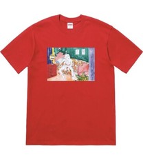 T-shirt camera da letto