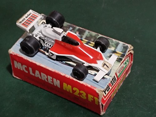 Die cast mc laren - die,