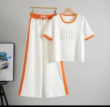 Maglia e pantaloni donna