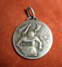 Porte-clés médaille Jolie
