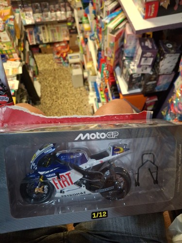 Yamaha y2r world champions - yamaha,