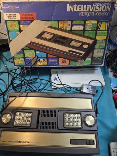 Vecchia console videogiochi - vecchia,