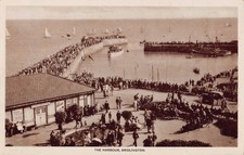 POSTCARD - YORKSHIRE - BRIDLINGTON - THE HARBOUR - POSTED