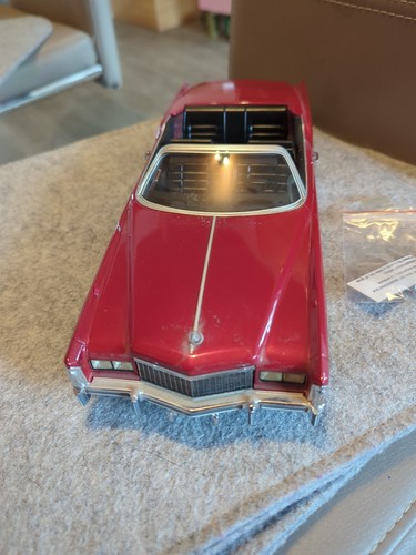 Cadillac eldorado cabrio 18 - eldorado, 1/18